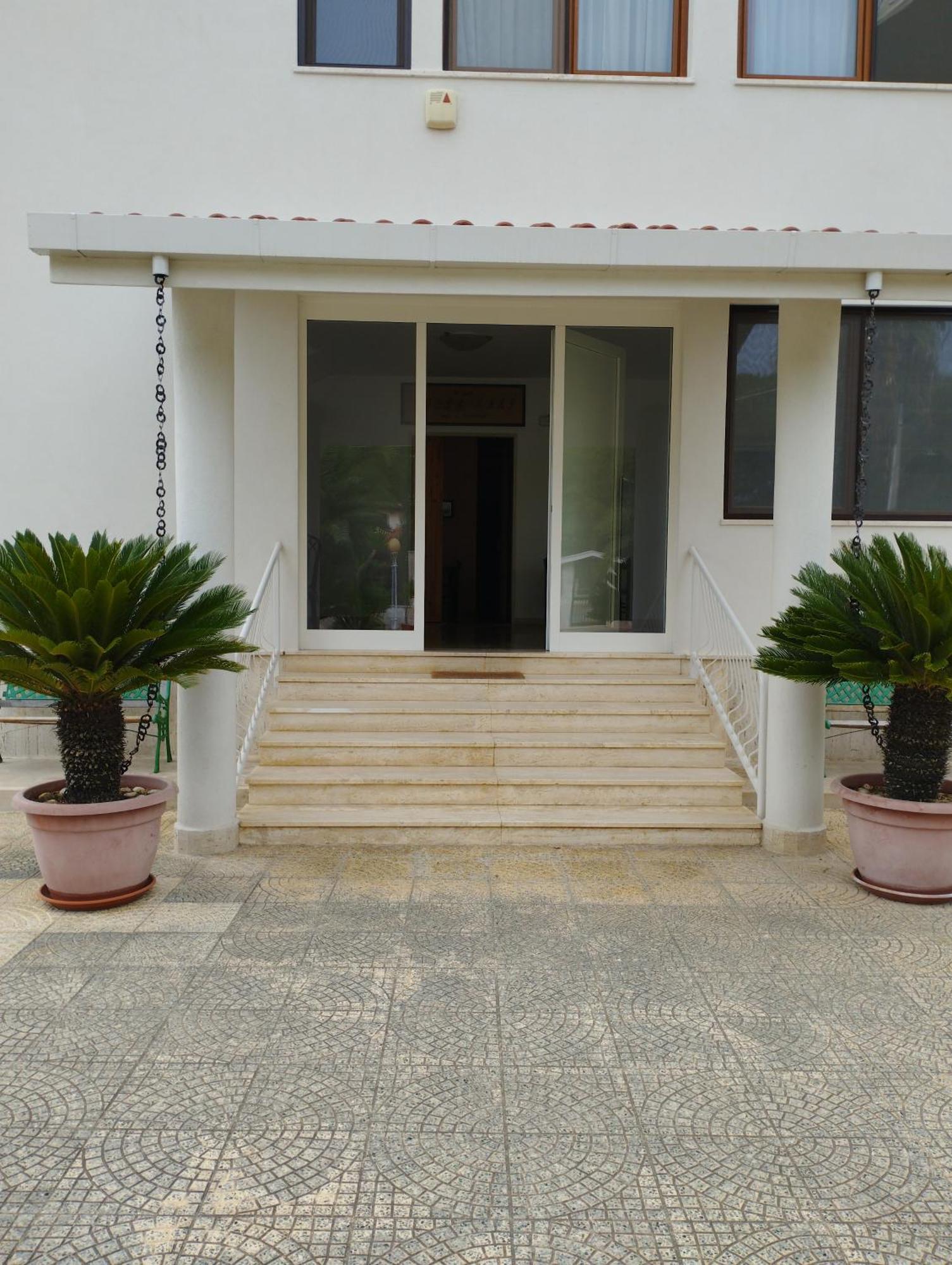 Villa Erry Трані Екстер'єр фото
